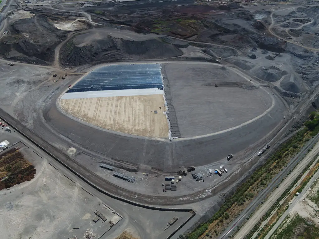 FORMER STEEL SITE CAMU CONSTRUCTION AND TAR PONDS STABILIZATION